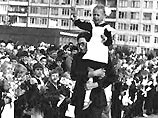 Из-за неблагоприятной демографической ситуации число учащихся в средних общеобразовательных школах России в ближайшие восемь лет сократится с 20 до 13 миллионов человек Из-за неблагоприятной демографической ситуации число учащихся в средних общеобразовательных школах России в ближайшие восемь лет сократится с 20 до 13 миллионов человек
