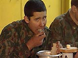 На Дальнем Востоке рыбными консервами отравились 117 пограничников На Дальнем Востоке рыбными консервами отравились 117 пограничников