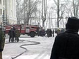 В Архангельске сегодня ликвидирован пожар высшей категории сложности, возникший ночью в здании штаба 22-й дивизии ПВО на набережной Северной Двины