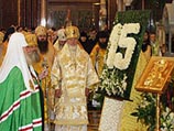 После церемонии поздравления Алексий II совершил заупокойную литию по почившим предстоятелям Русской церкви, а также молебен святым митрополитам и патриархам Московским