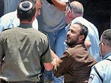 Израильские власти рассматривают возможность освобождения из тюрьмы исполнительного секретаря ведущего палестинского движения "Фатх" на Западном берегу Иордана Марвана Баргути