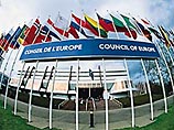 Перенести на год вперед крайнюю дату принятия всеми странами-членами Евросоюза Конституции ЕС предложили в конфиденциальном порядке ряд стран Евросоюза