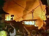 В результате мощнейшего пожара, случившегося утром во вторник в пригороде столицы Филиппин Маниле, полностью сгорели 2503 дома. При этом без крова, по самым приблизительным подсчетам, остались 22 тысячи человек
