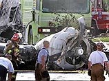 В США грузовой самолет разбился, рухнув на автостраду