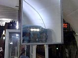 На станции метро "Комсомольская" в Москве на рельсы упал пассажир