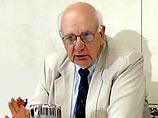 Чтобы урегулировать проблему, Аннан создал независимую следственную комиссию во главе с бывшим президентом Федеральной резервной системы США Полом Волкером Чтобы урегулировать проблему, Аннан создал независимую следственную комиссию во главе с бывшим президентом Федеральной резервной системы США Полом Волкером