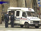 В Париже туристов из США арестовали за позирование в обнаженном виде на фоне Триумфальной арки В Париже туристов из США арестовали за позирование в обнаженном виде на фоне Триумфальной арки