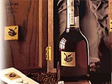 Британец купил бутылку раритетного виски за 60 тысяч долларов и немедленно распил ее с друзьями Британец купил бутылку раритетного виски за 60 тысяч долларов и немедленно распил ее с друзьями