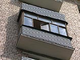 В Свердловском районе Перми мужчина заставил выпрыгнуть с балкона четвертого этажа свою тещу. От полученных травм женщина скончалась