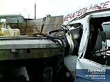 В Москве маршрутное такси врезалось в грузовик: 3 погибших, 11 раненых (ФОТО)