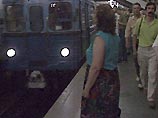 В Москве неизвестные распылили газ в вестибюле станции метро
