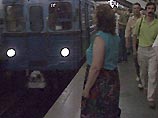 В Москве неизвестные распылили газ в вестибюле станции метро В Москве неизвестные распылили газ в вестибюле станции метро