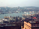 Мощный источник радиации (300 микрорентген в час) обнаружен в среду во Владивостокском морском порту с помощью приборов радиационного контроля