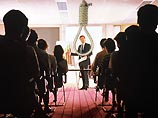 Несмотря на реформы, бюрократия продолжает душить российский мелкий и средний бизнес Несмотря на реформы, бюрократия продолжает душить российский мелкий и средний бизнес