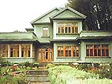 Дерипаска приценивается к даче Сталина в Гаграх Дерипаска приценивается к даче Сталина в Гаграх