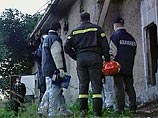 Трое человек погибли, еще восемь получили ранения в городке Богоньо на севере Италии после того, как некий человек, чье имя пока не разглашается, забаррикадировался в доме и открыл стрельбу из окна. Один погибший и все раненые &#8211; карабинеры