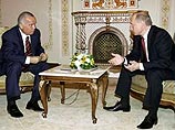 IHT: после событий в Андижане Путин принял Каримова как почетного гостя
