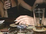 В Шотландии принят запрет на курение в общественных местах, нарушителей ждут огромные штрафы В Шотландии принят запрет на курение в общественных местах, нарушителей ждут огромные штрафы