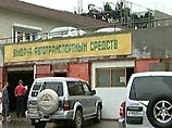 Россияне покупают все больше иномарок, а объем продаж отечественных машин падает Россияне покупают все больше иномарок, а объем продаж отечественных машин падает