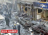 15 октября 2003 года два начиненных взрывчаткой автомобиля были взорваны у стамбульских синагог, одна из которых, Неве Шалом - самая крупная в Стамбуле