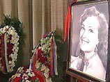 Деятели культуры просят помочь собрать деньги на памятник Кларе Лучко Деятели культуры просят помочь собрать деньги на памятник Кларе Лучко