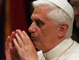 Папа Римский молится о жертвах взрывов в Лондоне