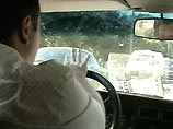 В Москве при разбойном нападении на автомобиль похищено около 100 тыс. долларов В Москве при разбойном нападении на автомобиль похищено около 100 тыс. долларов