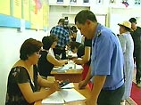 Досрочные президентские выборы в Киргизии состоялись, сообщила Центральная избирательная комиссия страны