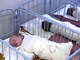 Беременная 11-летняя девочка Валя, о которой уже неоднократно сообщалось, родила в пятницу дочь. Новорожденная весит 2900 граммов и имеет рост 50 сантиметров Беременная 11-летняя девочка Валя, о которой уже неоднократно сообщалось, родила в пятницу дочь. Новорожденная весит 2900 граммов и имеет рост 50 сантиметров
