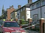 В английском городе Лидсе во вторник проводится спецоперация полиции по борьбе с терроризмом. Полиция проводит обыски в шести жилых зданиях в поисках людей, которые могли бы быть причастными к терактам в Лондоне