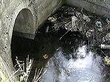 В приток Москва-реки из-за прорыва коллектора сбрасываются фекальные воды со скоростью 100 литров в секунду В приток Москва-реки из-за прорыва коллектора сбрасываются фекальные воды со скоростью 100 литров в секунду
