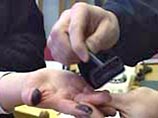 УВД Костромской области обратилось к жителям региона с предложением сделать добровольную дактилоскопию, то есть предоставить отпечатки своих пальцев, сообщили "Интерфаксу" в пресс-службе УВД региона