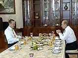 Путин в понедельник продолжает переговоры с премьером Турции Путин в понедельник продолжает переговоры с премьером Турции