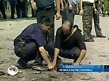 В Чечне в райцентре Знаменское подорван милицейский УАЗ: 14 погибших, 34 раненых В Чечне в райцентре Знаменское подорван милицейский УАЗ: 14 погибших, 34 раненых