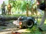 Как сообщает национальное телевидение Индии, возле полицейского участка Рам Мунши Баг взорвался начиненный взрывчаткой легковой автомобиль "Марути". Целью теракта, как предполагается, служил военный транспорт, в числе погибших индийские военнослужащие