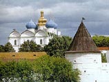 Алексий II возглавил первую за последние 87 лет службу в древнейшем храме Казани