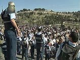 Чтобы заставить еврейских поселенцев покинуть свои дома в Гуш-Катифе, израильская полиция готовится применить все имеющиеся в ее распоряжении средства, включая клетки, которые использовались во время эвакуации жителей Ямита