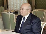 Мэр Москвы Юрий Лужков заявил, что он намерен подать в суд на губернатора Чукотки Романа Абрамовича. По словам Лужкова, он обвиняет Абрамовича в хищении 49% акций совместной компании, созданной компанией Sibir Energy и правительством Москвы Мэр Москвы Юрий Лужков заявил, что он намерен подать в суд на губернатора Чукотки Романа Абрамовича. По словам Лужкова, он обвиняет Абрамовича в хищении 49% акций совместной компании, созданной компанией Sibir Energy и правительством Москвы