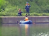 На западе Москвы в реке Сетунь обнаружено крупное нефтяное пятно На западе Москвы в реке Сетунь обнаружено крупное нефтяное пятно