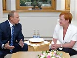 Традиционно объявление на столь щекотливую тему сделано за границей - после переговоров с президентом Финляндии в его загородной резиденции Традиционно объявление на столь щекотливую тему сделано за границей - после переговоров с президентом Финляндии в его загородной резиденции