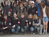 Калининградские нацболы провели акцию против продуктов и товаров "недружественных стран" Калининградские нацболы провели акцию против продуктов и товаров "недружественных стран"