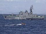Спасатели намерены поднять батискаф вместе с удерживающей его антенной Спасатели намерены поднять батискаф вместе с удерживающей его антенной