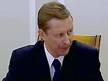 Министр обороны России Сергей Иванов возглавил операцию по спасению экипажа батискафа Министр обороны России Сергей Иванов возглавил операцию по спасению экипажа батискафа