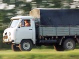 В районе поселка Берлин Троицкого района колонна из 10 грузовых автомашин УАЗ не подчинилась требованиям пограничного наряда, приказавшего остановиться, сообщили в пограничном управлении ФСБ РФ по Челябинской области