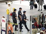 В тексте документа говорится, что и Франция "не защищена от такого рода экстремистских групп, учитывая известные тесные связи (семейные, торговые и ассоциативные) между представителями пакистанской общины Великобритании и их многочисленными соотечественни В тексте документа говорится, что и Франция "не защищена от такого рода экстремистских групп, учитывая известные тесные связи (семейные, торговые и ассоциативные) между представителями пакистанской общины Великобритании и их многочисленными соотечественни
