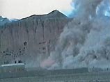 В марте 2001 года бойцы Талибана, несмотря на протесты всего мира, использовали динамит и артиллерию для того, чтобы разрушить подлинные статуи пятого столетия нашей эры