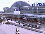 Самолет Ту-154 авиакомпании "Владивосток-авиа", совершающий рейс Абакан-Москва, выкатился в 13:38 по московскому времени за взлетную полосу при посадке в аэропорту Внуково