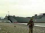 Российская военная техника погружена на корабли близ Батуми Российская военная техника погружена на корабли близ Батуми