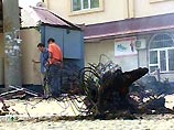 В центре Грозного в 200 метрах от территории комплекса правительственных зданий в понедельник около 14:45 по московскому времени взорвана автомашина ВАЗ-2104
