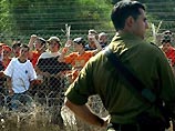 Израильская армия намерена завершить эвакуацию поселений из сектора Газа за 10 дней. Об этом сообщают израильские источники ИТАР-ТАСС со ссылкой на высокопоставленного представителя оборонного ведомства еврейского государства